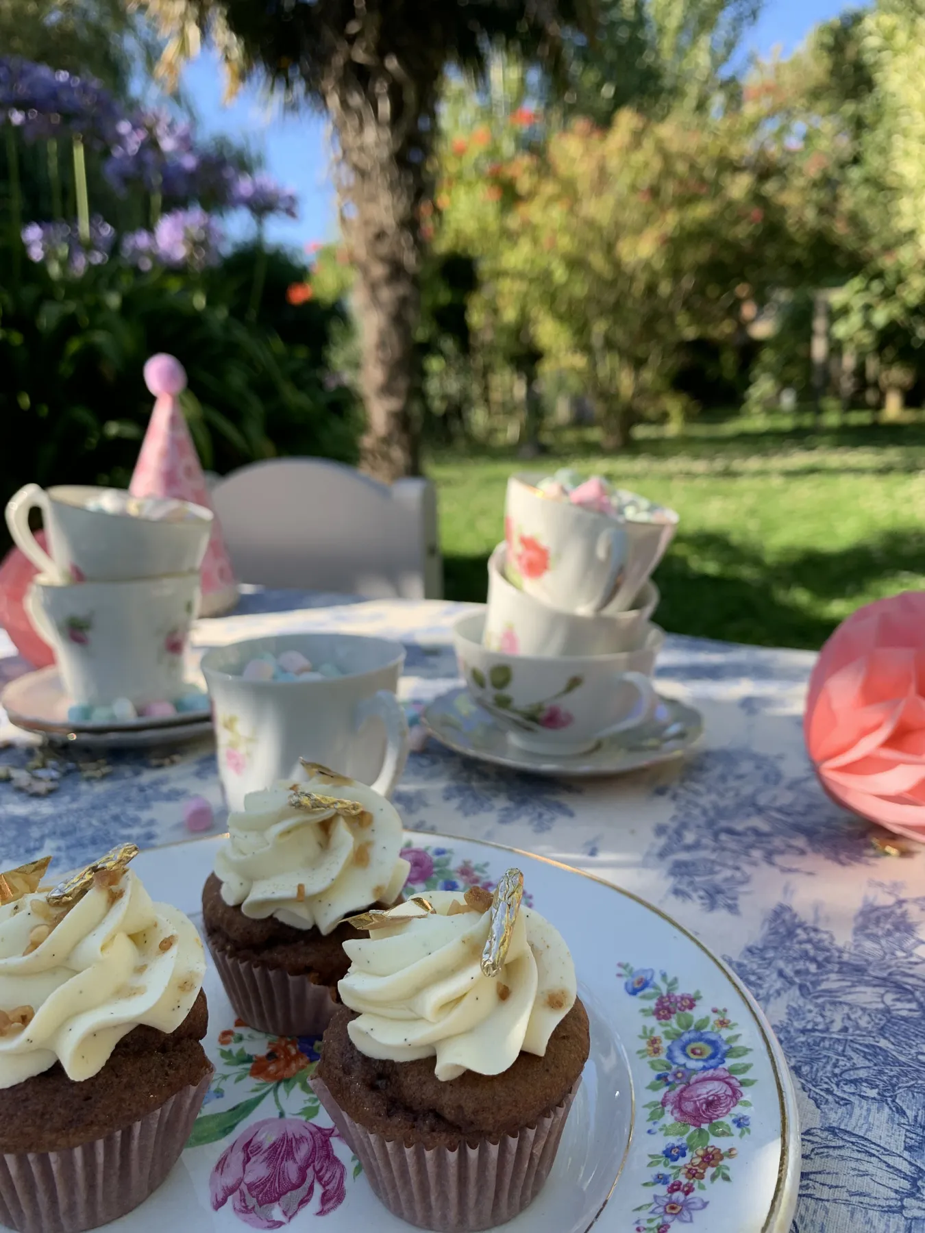 Cupcakes et douceurs au jardin